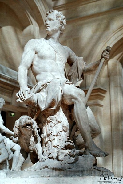 louvre-statue2.jpg - I think he was a hunter.