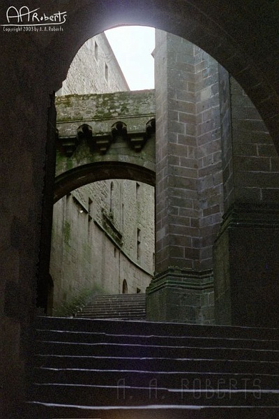 mont22.jpg - Don't fall down these stairs.