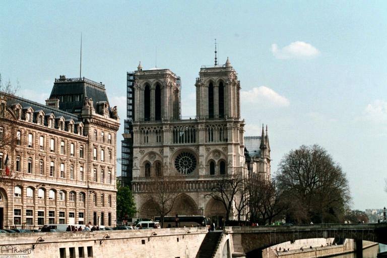 notredame6.jpg - From across the Sienne.
