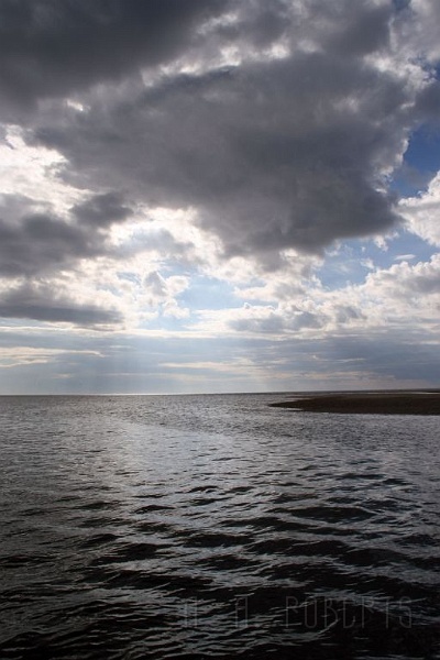 cape_1219.jpg - Surf, beach, clouds...