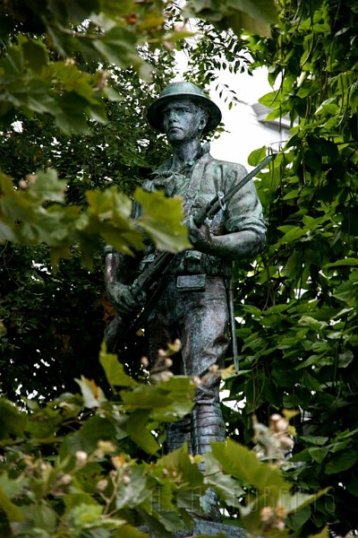 cape_1296.jpg - WWI Monument standing at the ready in P-town.