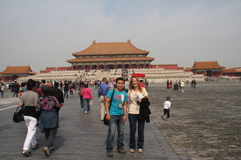 fc11.jpg - This is Tony our guide through Beijing.  He was a very nice youg and new all of the facts... although he kept quizzing us... thank God we didn't get a final at the end.