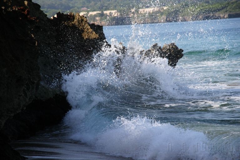 IMG_1434.jpg - This is one of my favorite shots.  There's just something about catching that instant of a wave crashing on rocks...