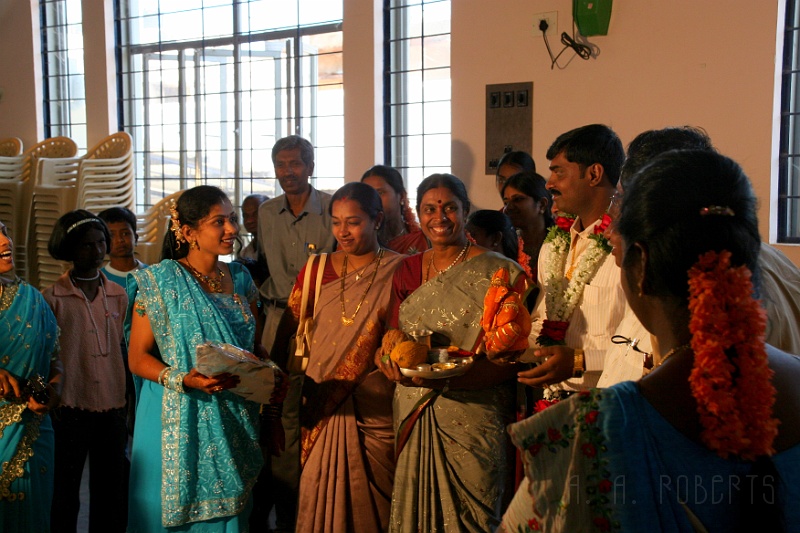 IMG_5007.JPG - The Bride is in Blue.  Her name is Asha