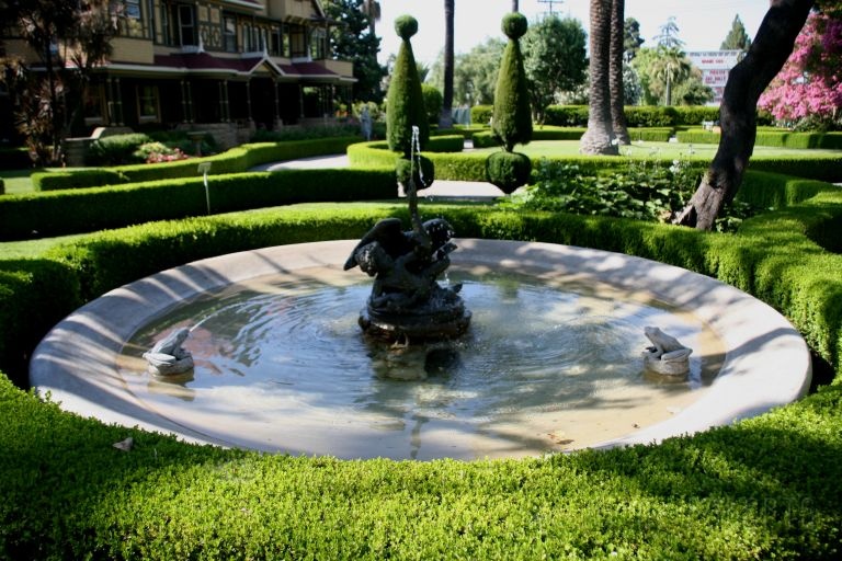 winchester3.jpg - This is a fountain out in the front garden.